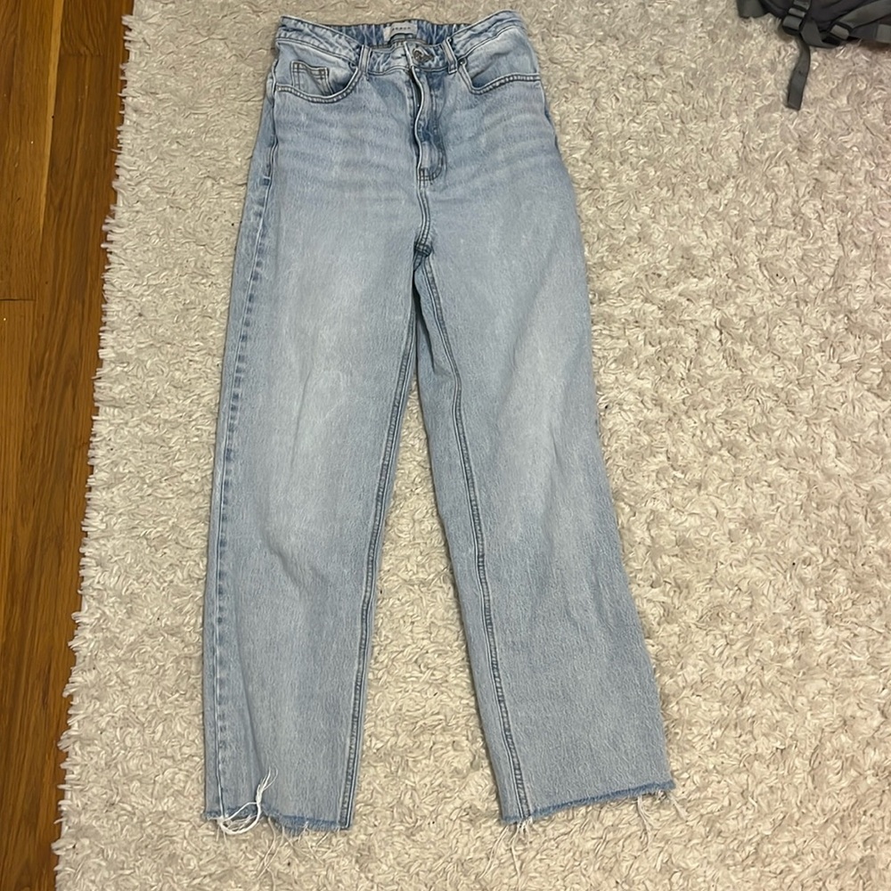 Pacsun high rise light wash jeans, size 27